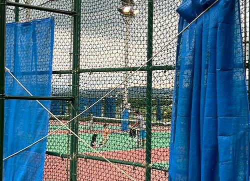 三冠牌RF圓扁針織圍籬網應用實例(1)｜HunkunNET 煥坤